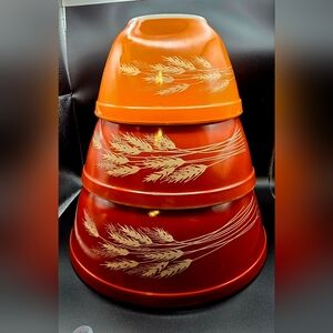 Set of Vintage Pyrex Harvest Wheat Nesting Bowls